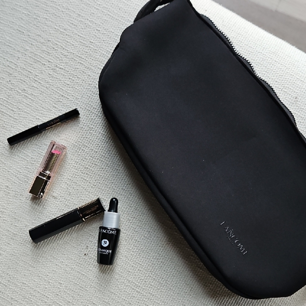 Lancôme Black Cosmetic Bag with 4 Mini/Travel Items - Picture 2 of 16